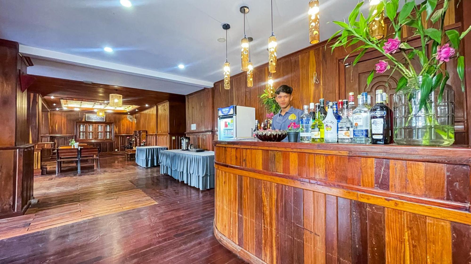 Siem Reap Center Hotel Exterior foto